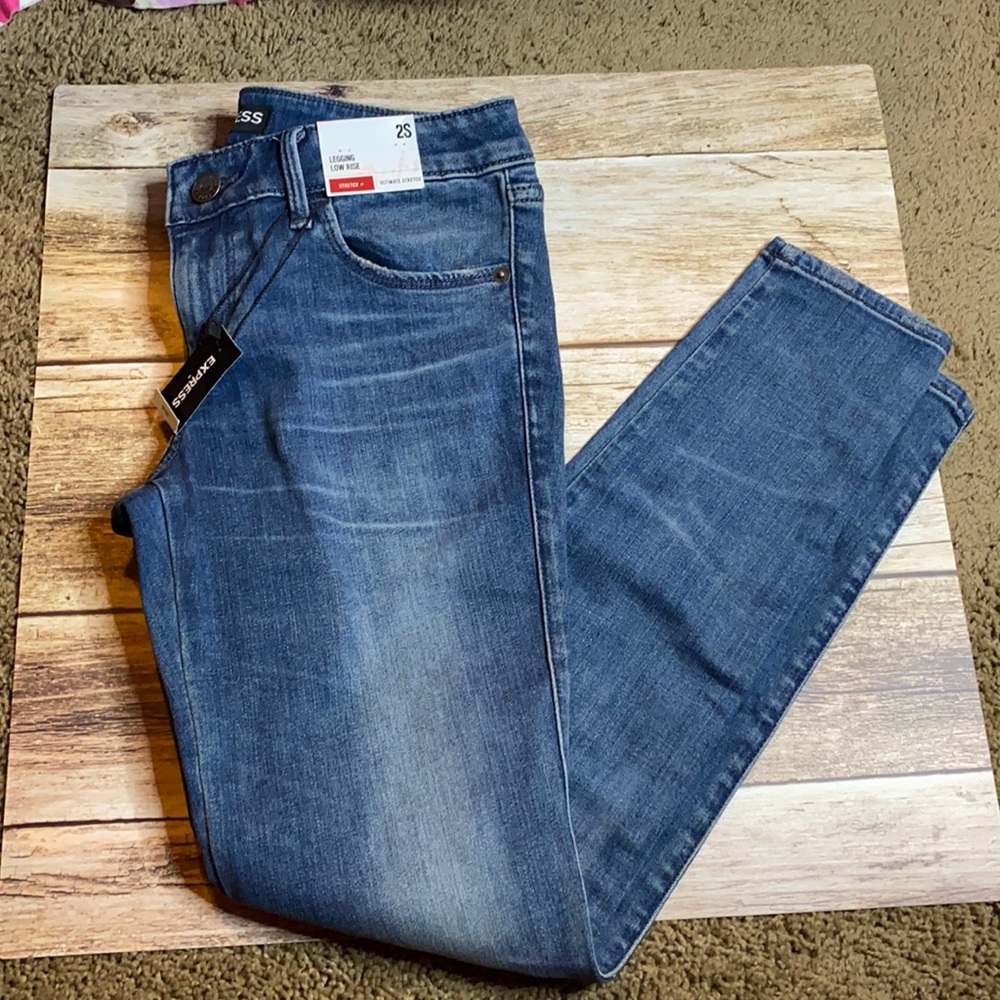 BRAND NEW!! Express Legging Low Rise Denim Jeans